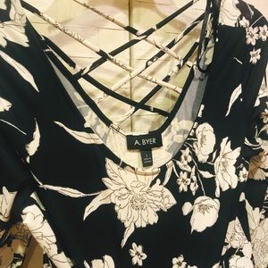 Floral Criss cross back dress